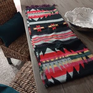A Pretty Southwestern Scarf